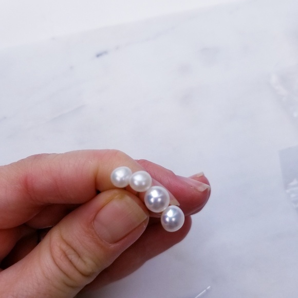 8mm Freshwater Pearl .925 Sterling Silver Studs - Picture 8 of 8